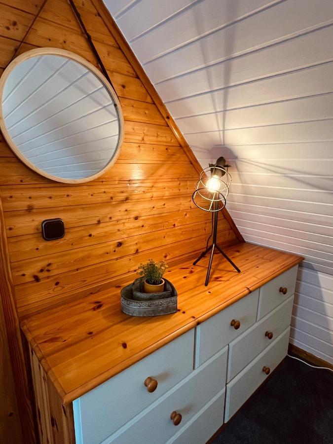 Frieda - Ferienwohnung Mit Deichblick Friedrichskoog Exterior foto